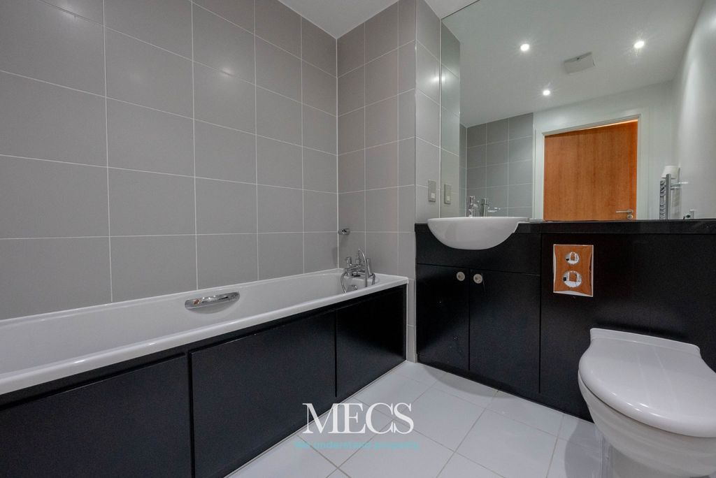 Property photo 2 of 7 4716861