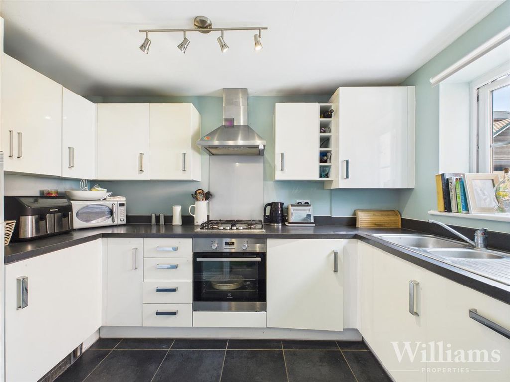 Property photo 2 of 15 Cam02861G0-Pr0432-Still001-2.Jpg