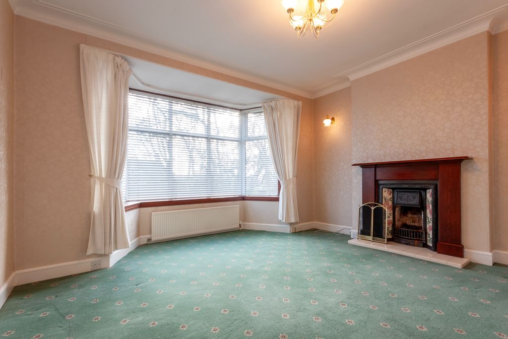 Property photo 2 of 54
