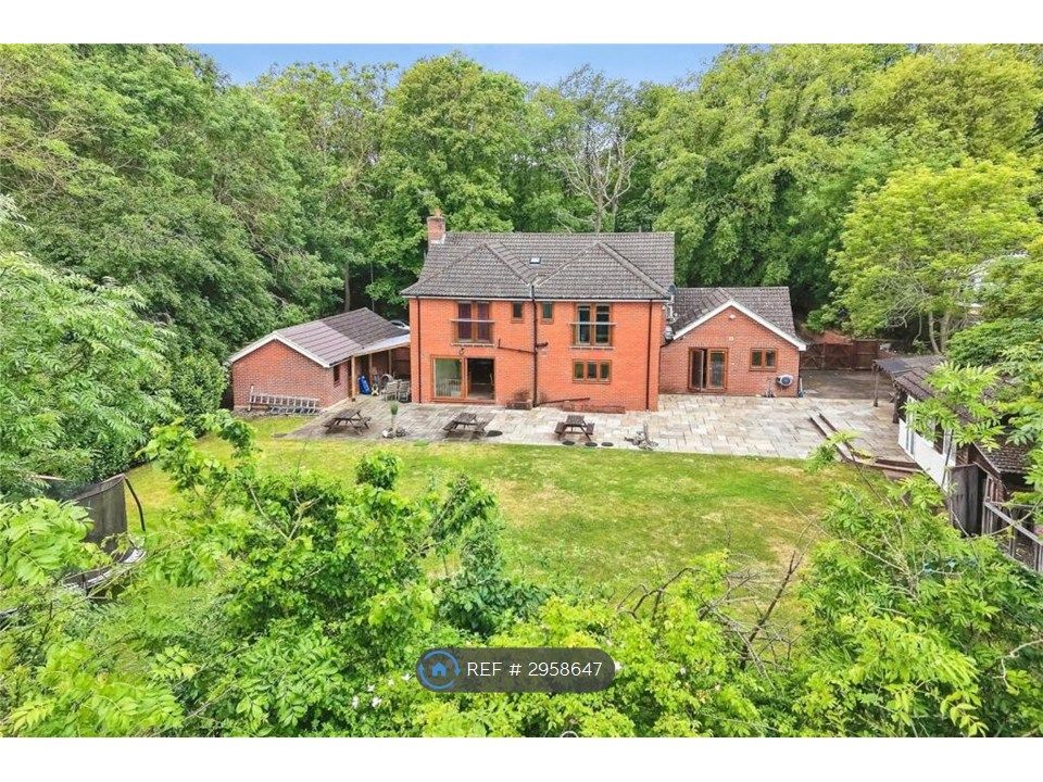 Property photo 2 of 22