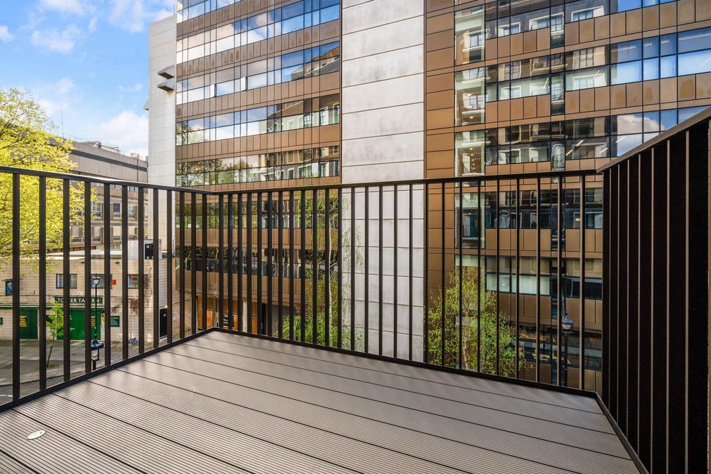 Property photo 2 of 3