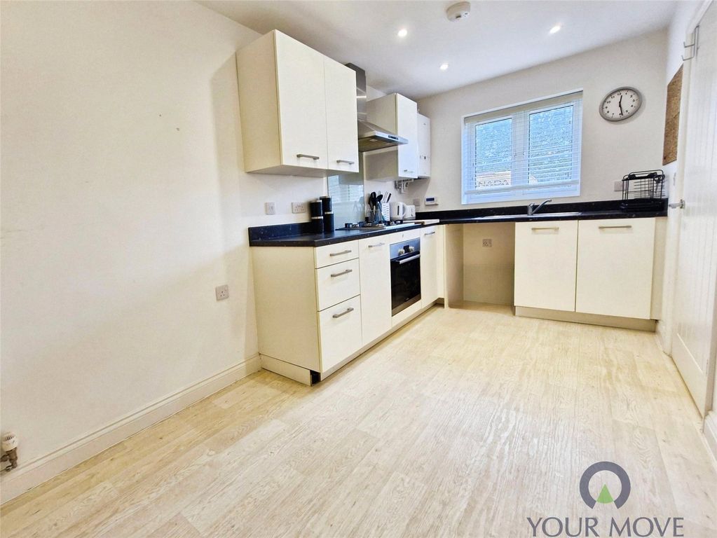 Property photo 3 of 16 Kitchen/Diner