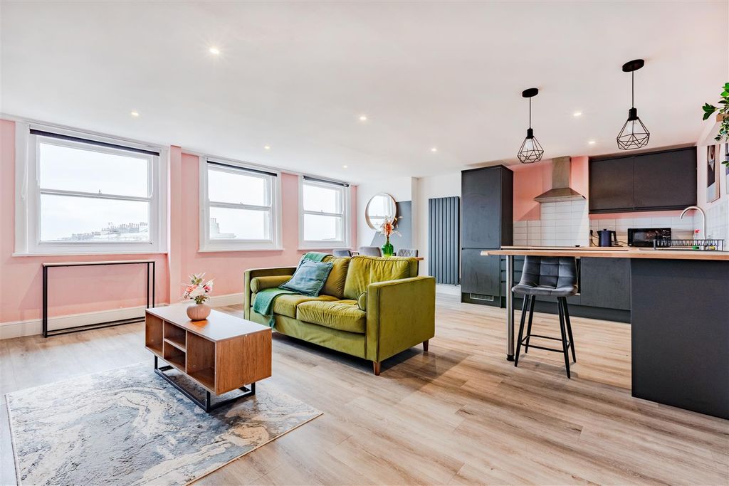 Property photo 1 of 12 Open Plan Reception