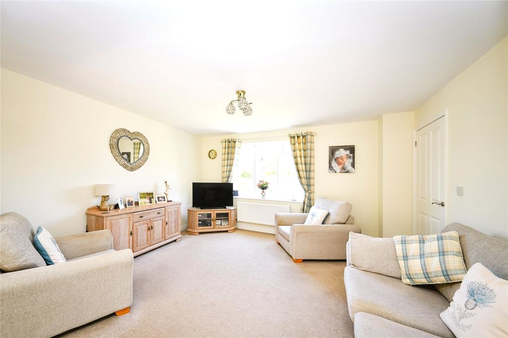 Property photo 3 of 15 Photography