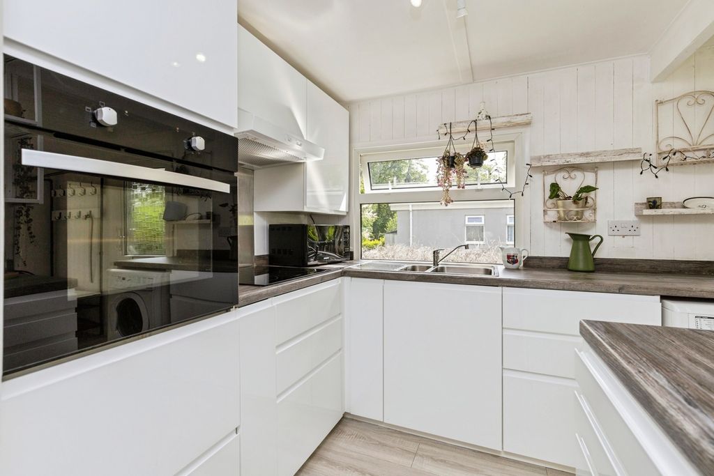 Property photo 2 of 13 Pbox-Img.Jpg
