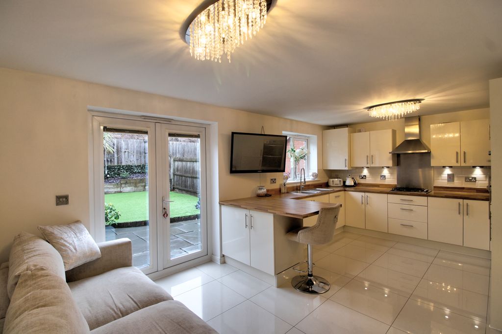 Property photo 2 of 24 Img_1364_5_6_Interior 4