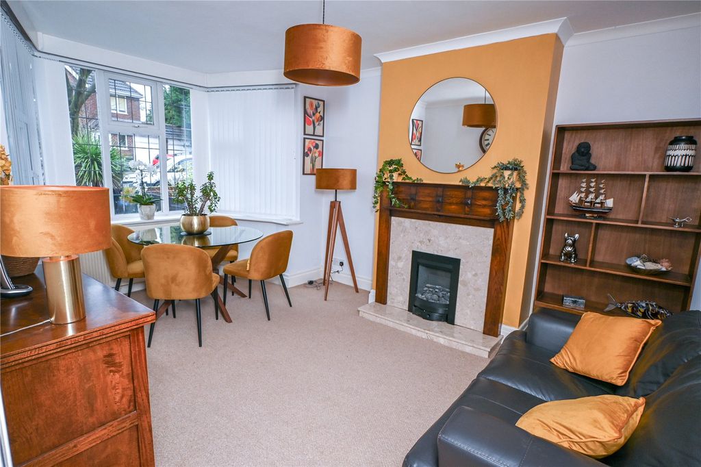 Property photo 2 of 27 Picture No. 62