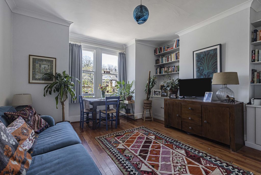 Property photo 2 of 9