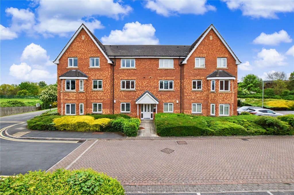 Additional image 8 of 2 bed flat for salePavilion Gardens, Farsley, Pudsey LS28