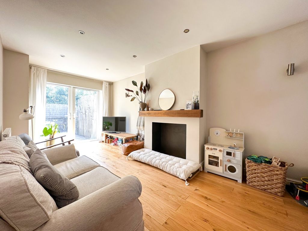 Property photo 3 of 13