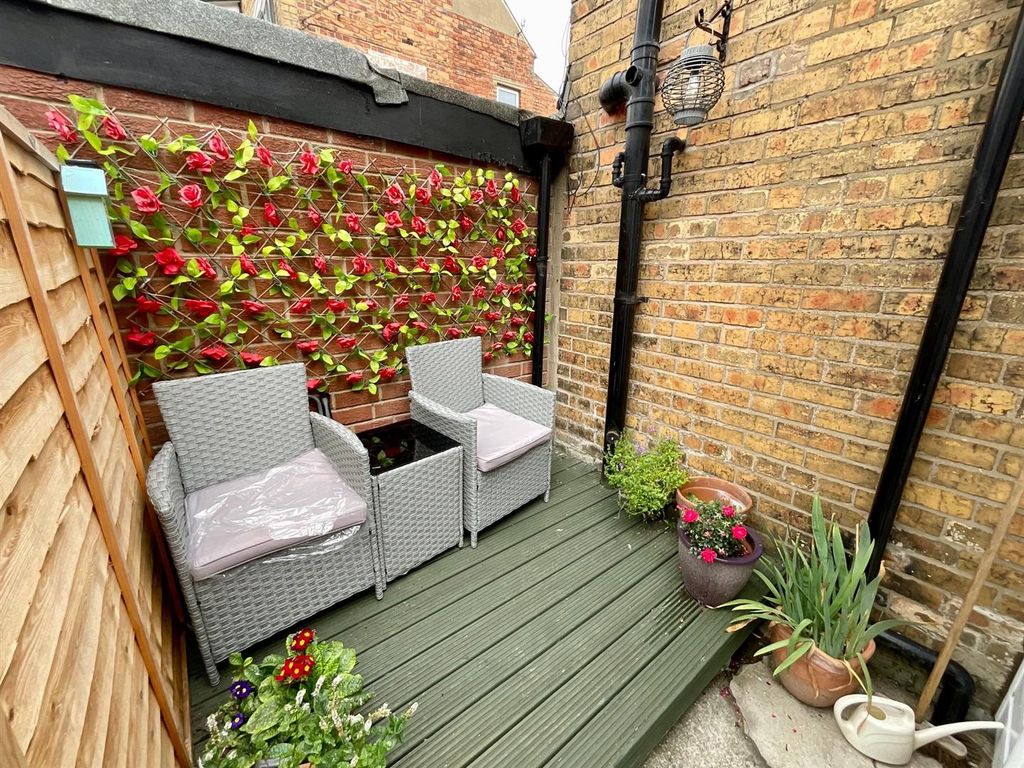 Property photo 3 of 10 1.Jpg