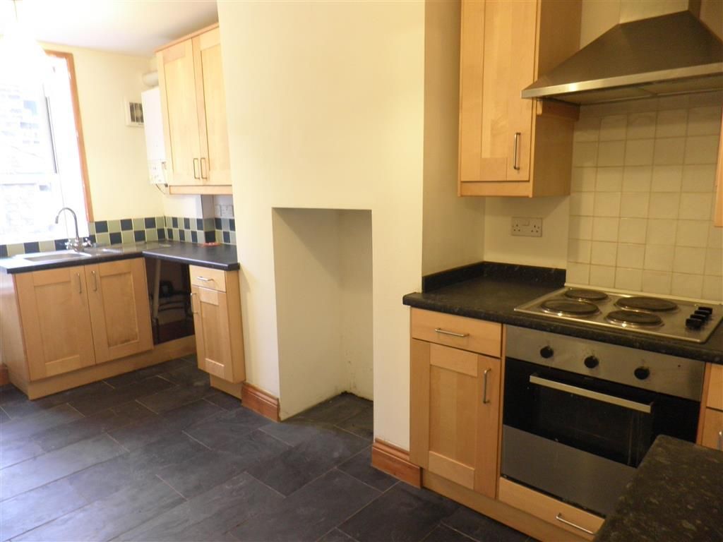 Property photo 2 of 6 Kitchen