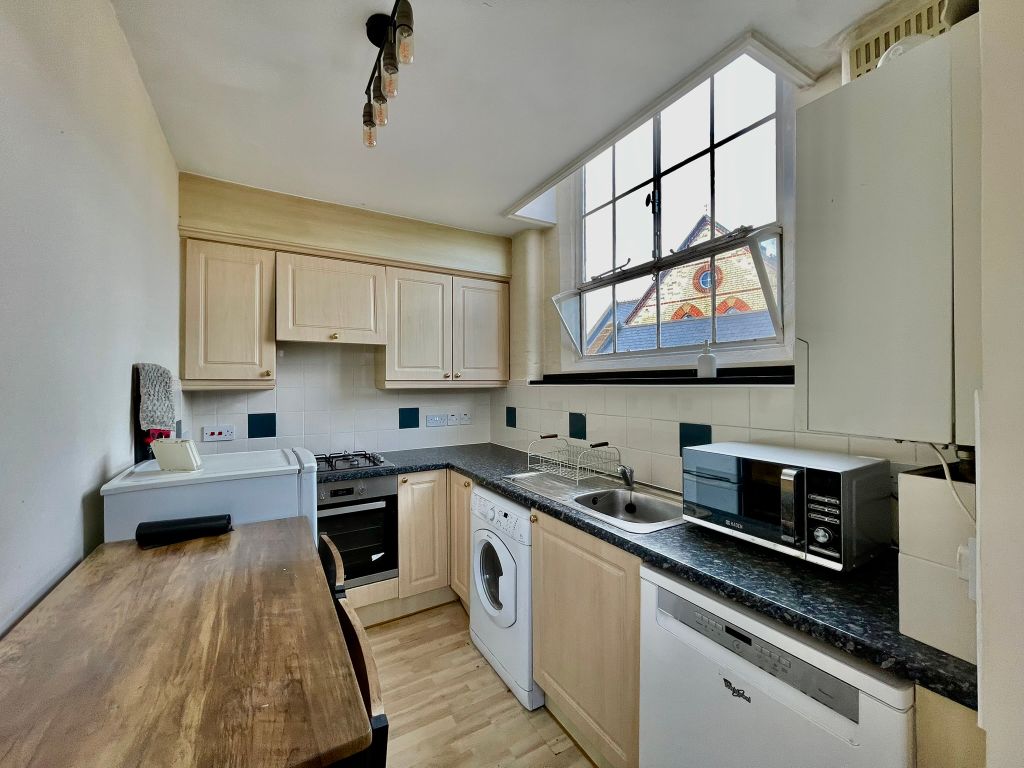 Property photo 3 of 9 Img_8438