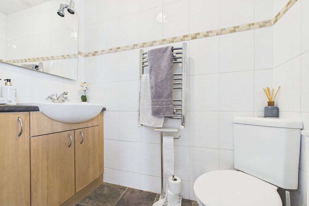 Property photo 3 of 21 Picture No. 07