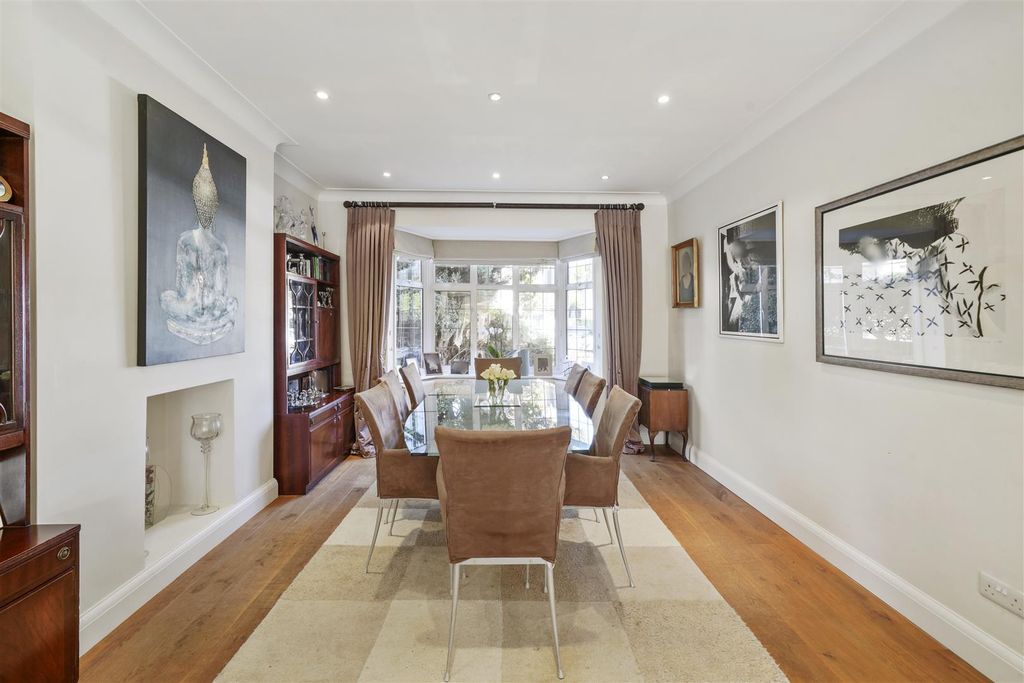 Property photo 3 of 12 W&amp;S