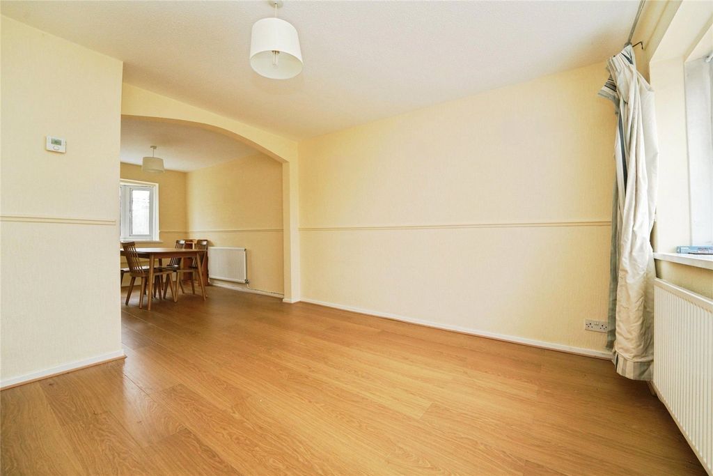 Property photo 3 of 13 Picture No. 19