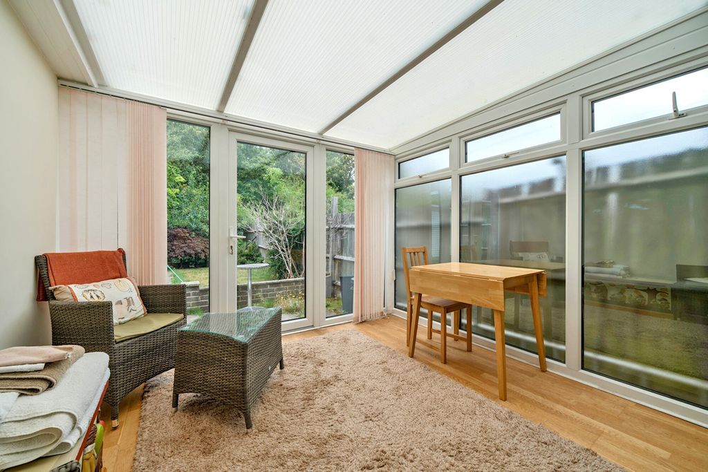 Property photo 3 of 22 Conserrvatory