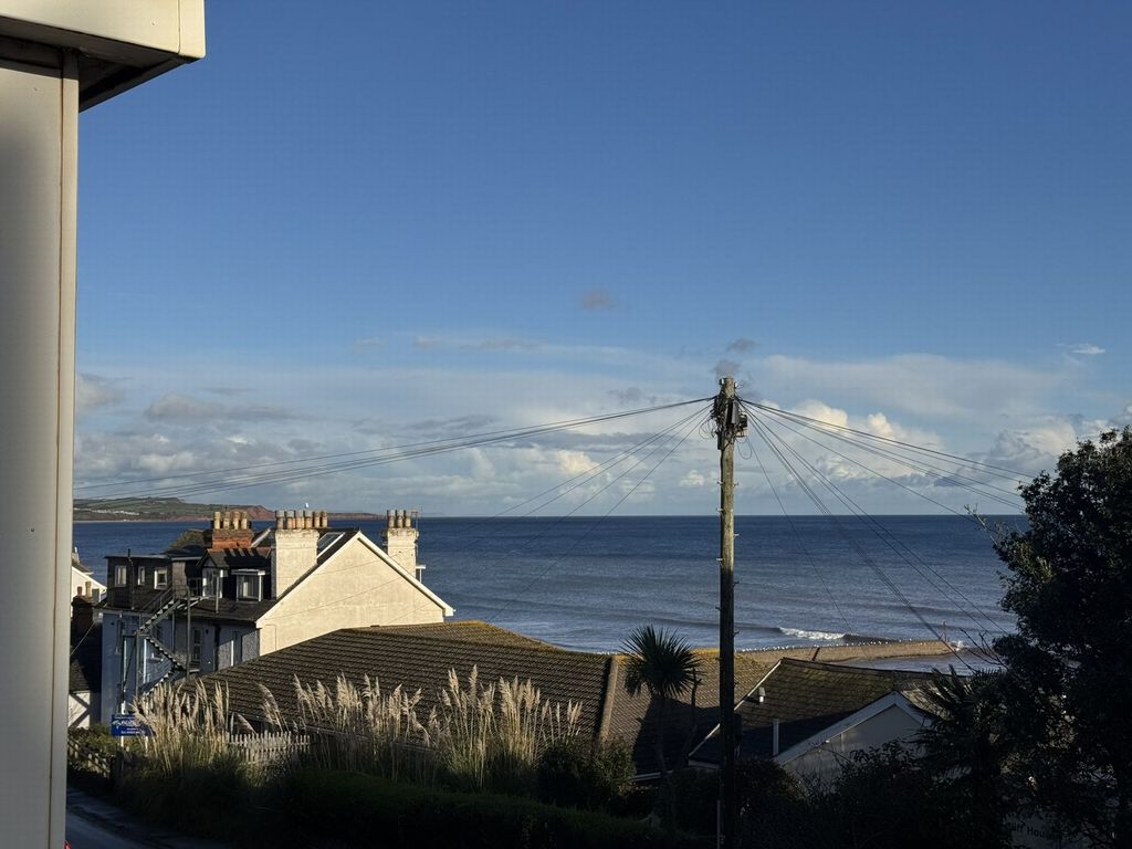 Property photo 1 of 10 Photo 9