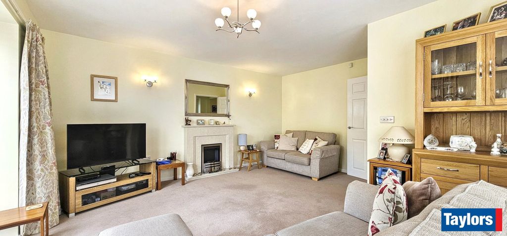 Property photo 3 of 19