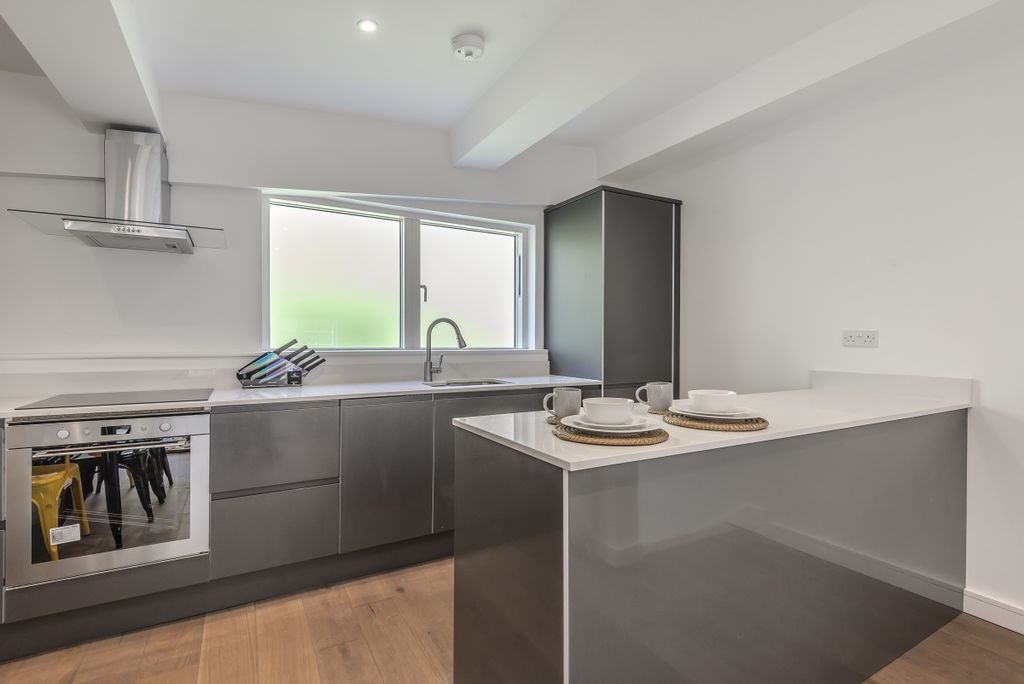 Property photo 3 of 5 483831 (3)