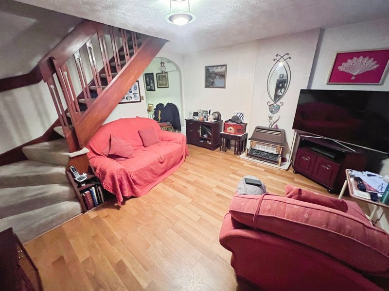 Property photo 2 of 12 Lounge