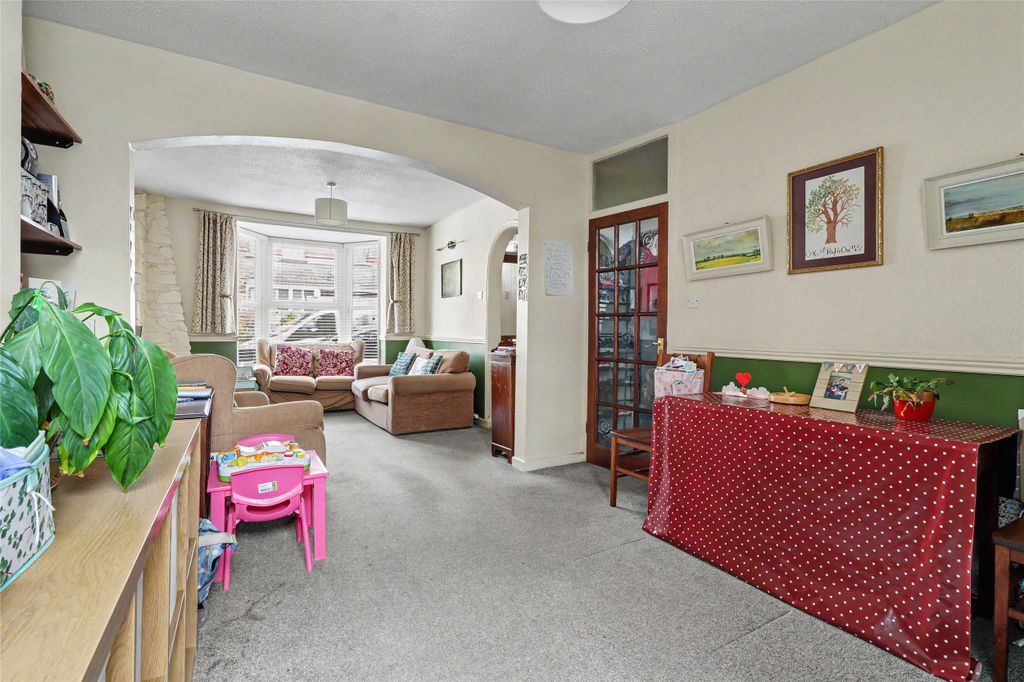 Property photo 3 of 15 Picture No. 05
