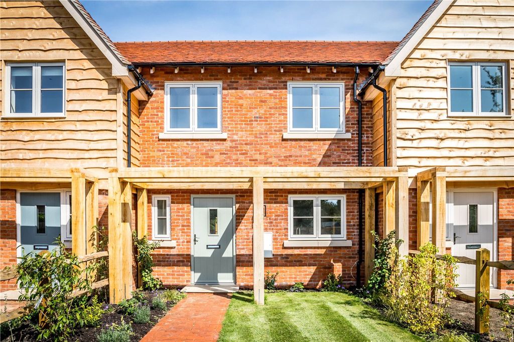 Property photo 1 of 13 Front