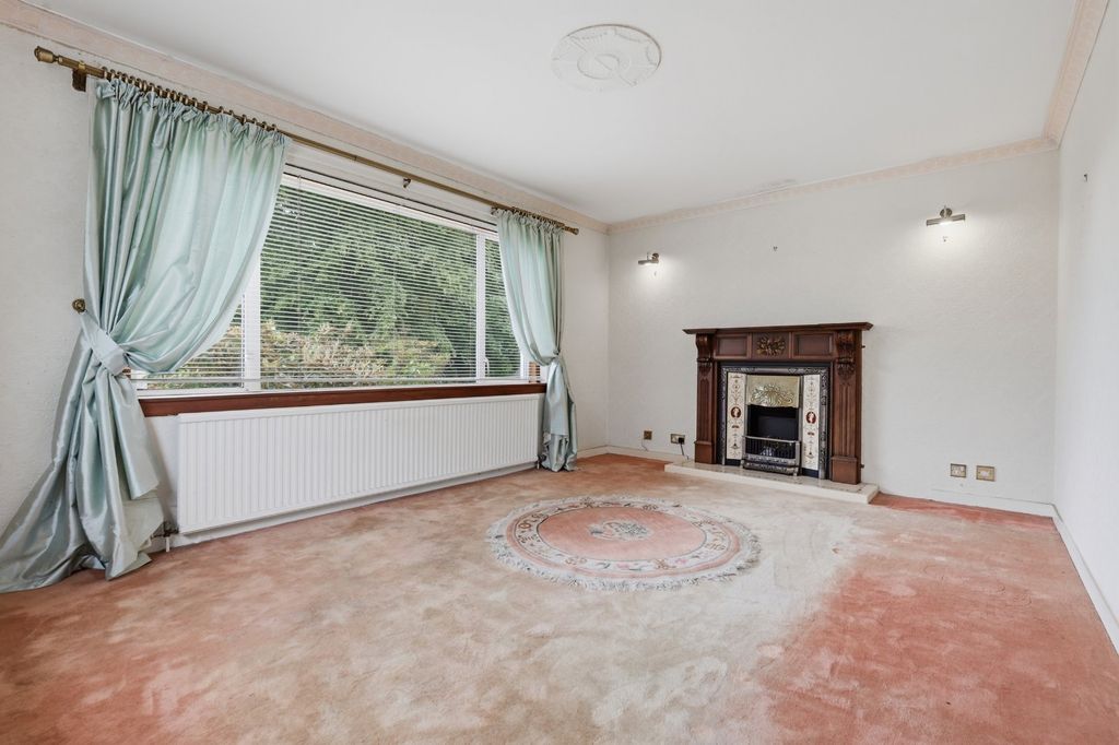 Property photo 3 of 34 Picture No. 05