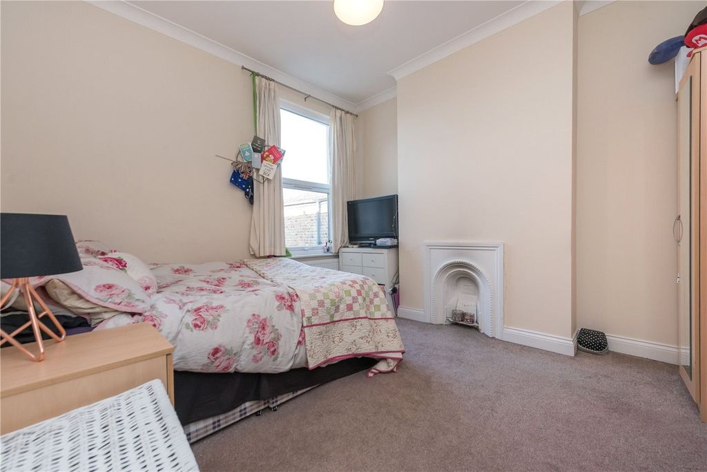 Property photo 3 of 8 Picture No. 04