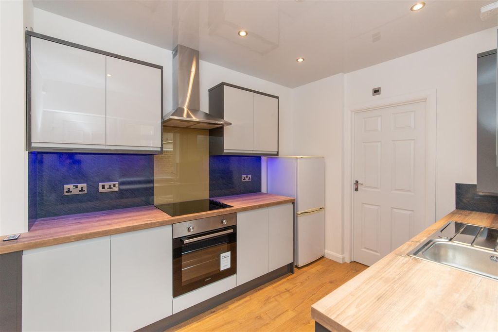 Additional image 20 of 6 bed flat for saleBayswater Road, Jesmond, Newcastle Upon Tyne NE2