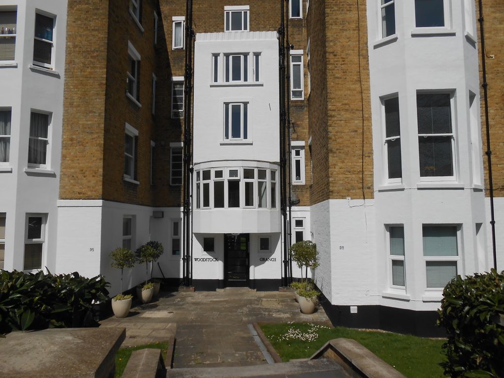 Property photo 2 of 4 External