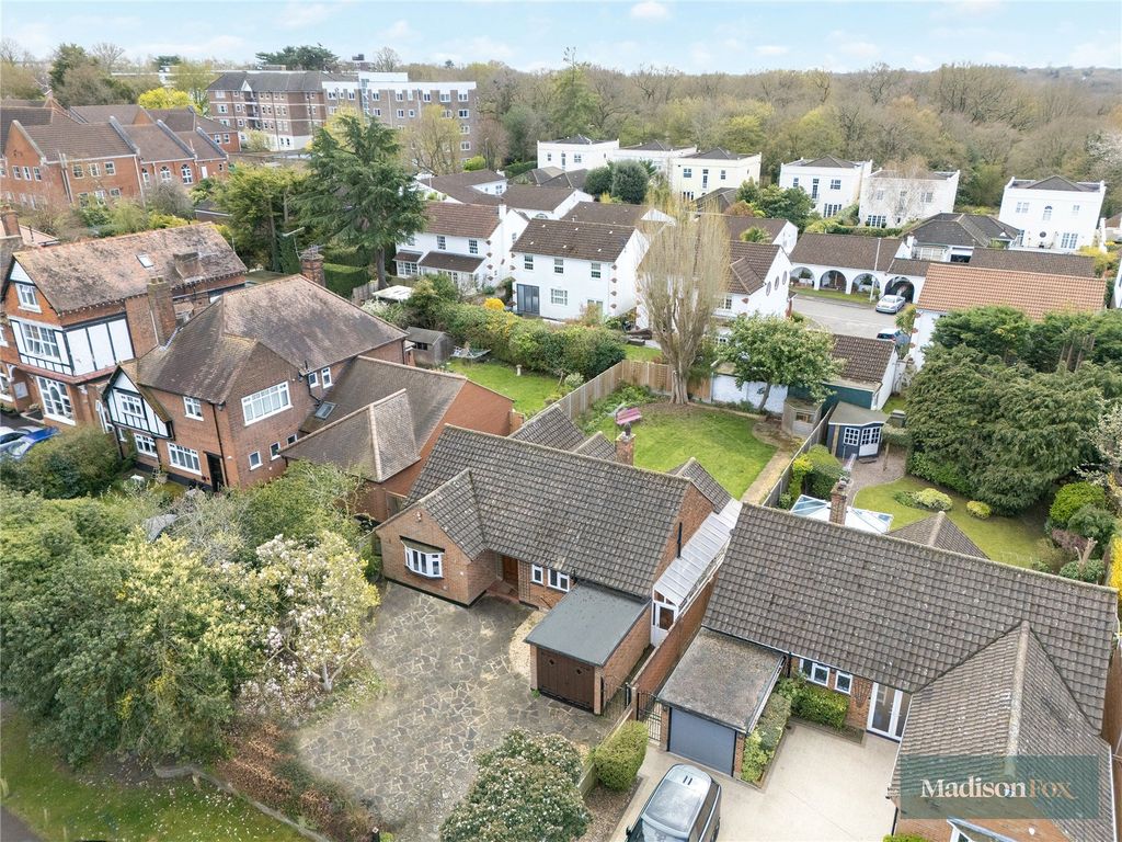 Property photo 1 of 25 Picture No. 21