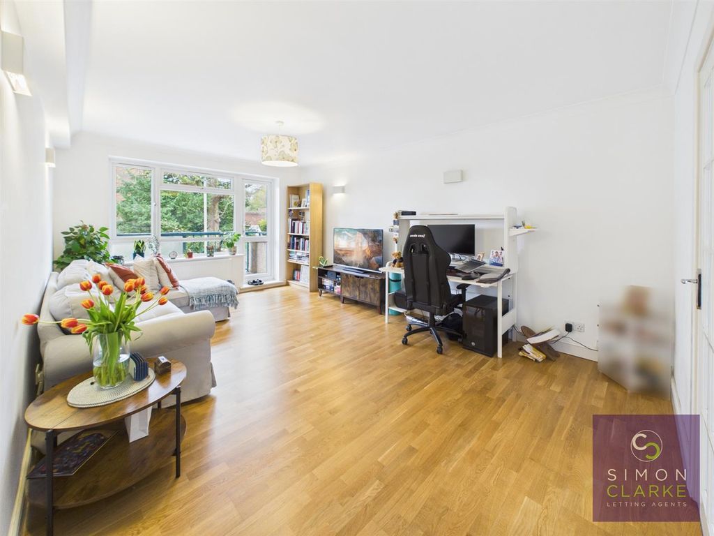 Property photo 1 of 10 c2048c096A114Ef88Dee9ce2F9Ea5Ade_100_Cam05425G0-Pr