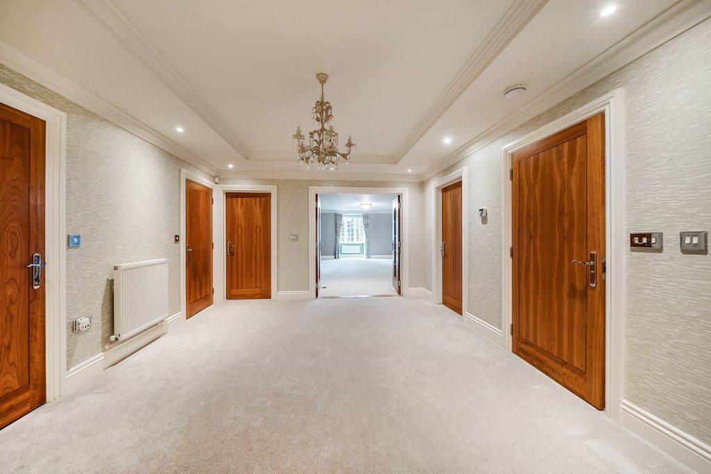 Property photo 3 of 18 Picture No. 04