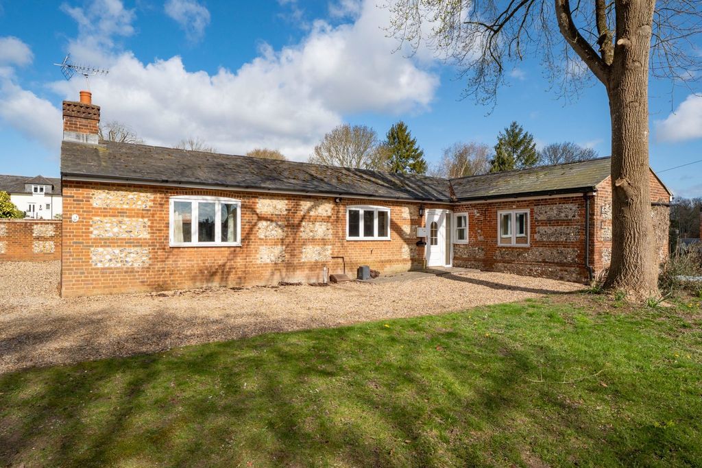 Property photo 1 of 28
