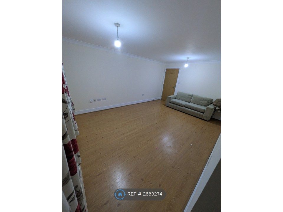 Property photo 2 of 9 Living Room