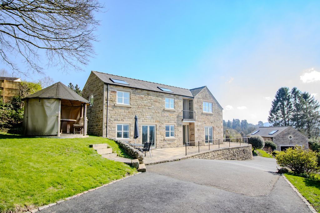Property photo 1 of 40