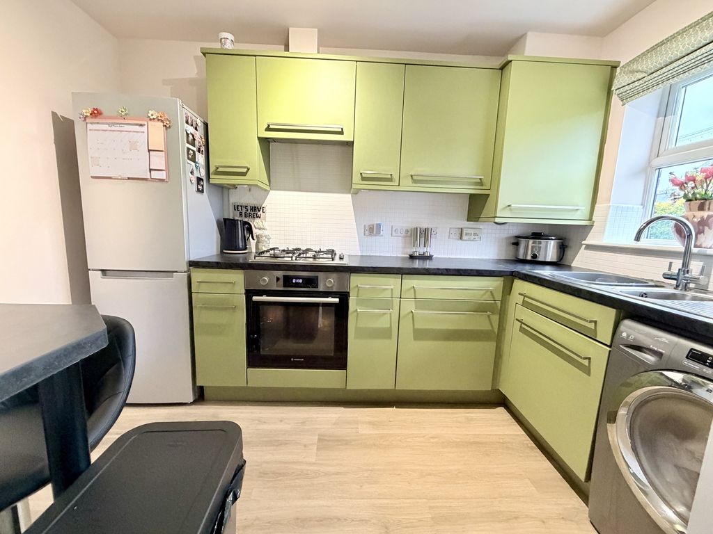 Property photo 3 of 10 Img_6963