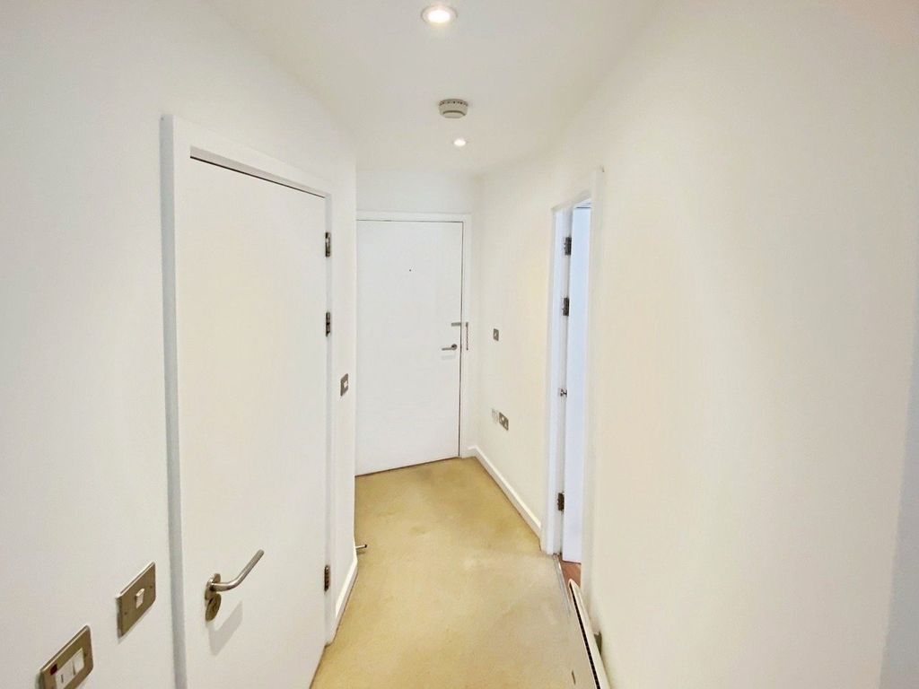 Property photo 2 of 16 Internal