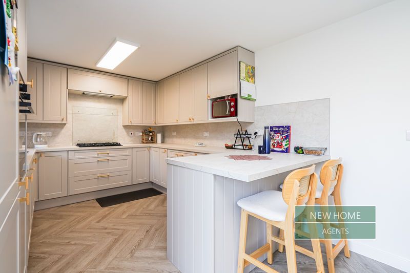 Property photo 3 of 30 Photo 22