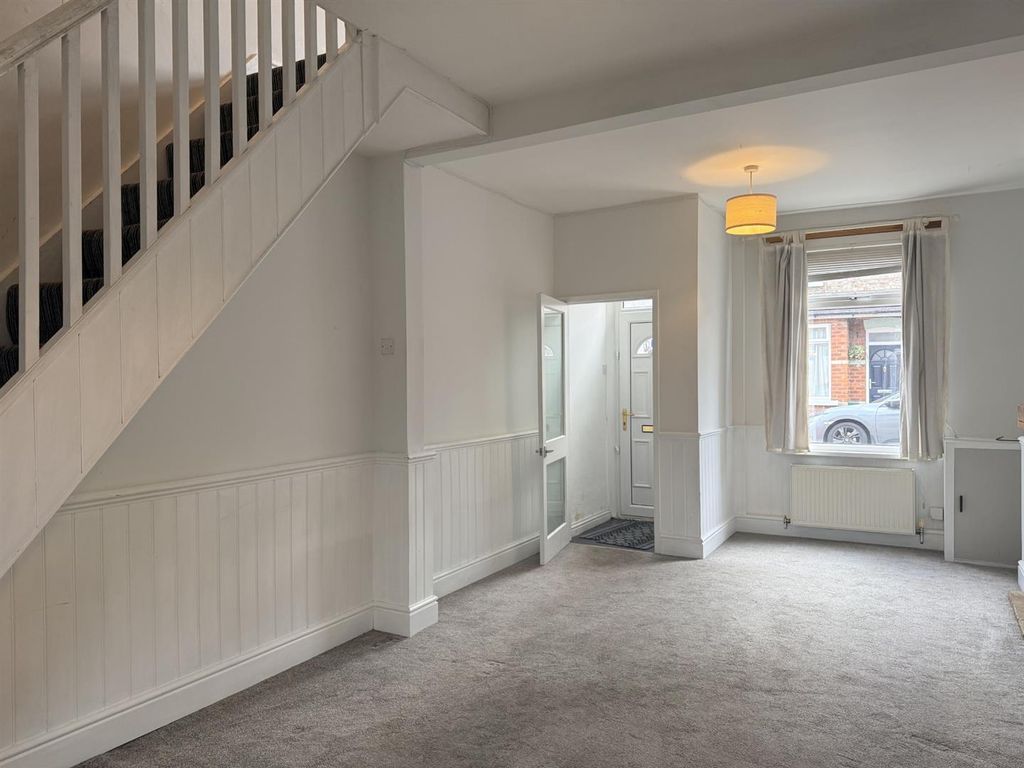 Property photo 3 of 12 Loung2.Jpg