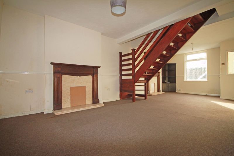 Property photo 3 of 10 Diner