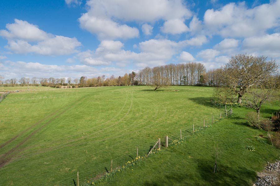 Property photo 3 of 19 Paddock