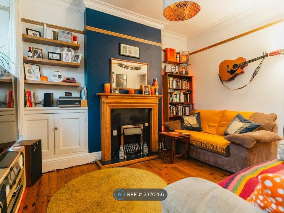 Property photo 2 of 18