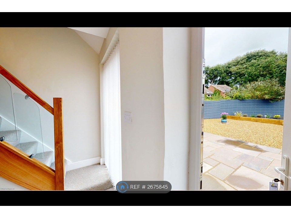 Property photo 3 of 21 Stairs