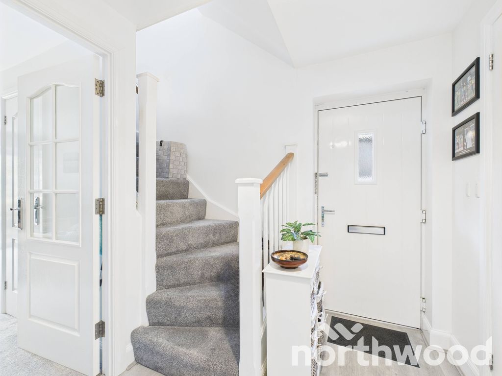 Property photo 2 of 23