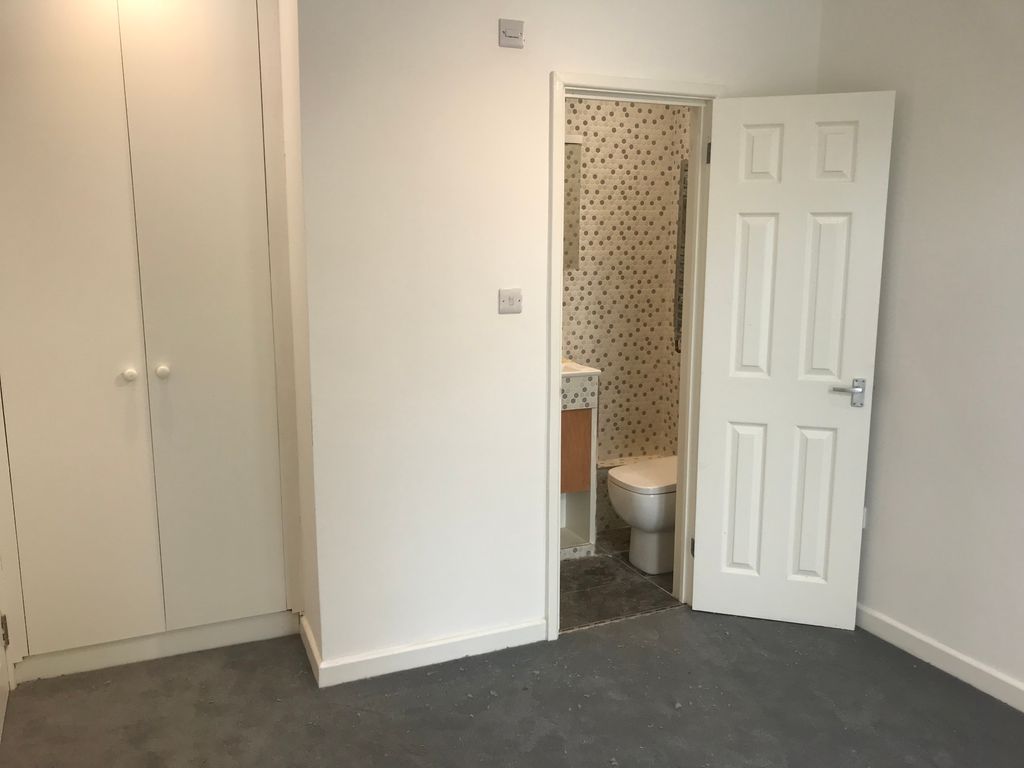 Property photo 2 of 6 Room 2