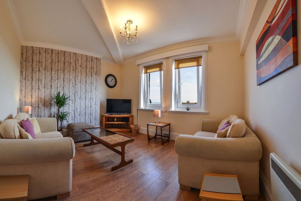 Property photo 1 of 11 Picture No. 10