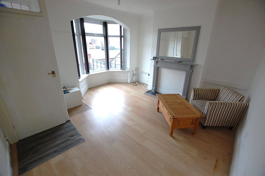 Property photo 2 of 9 Picture No. 01