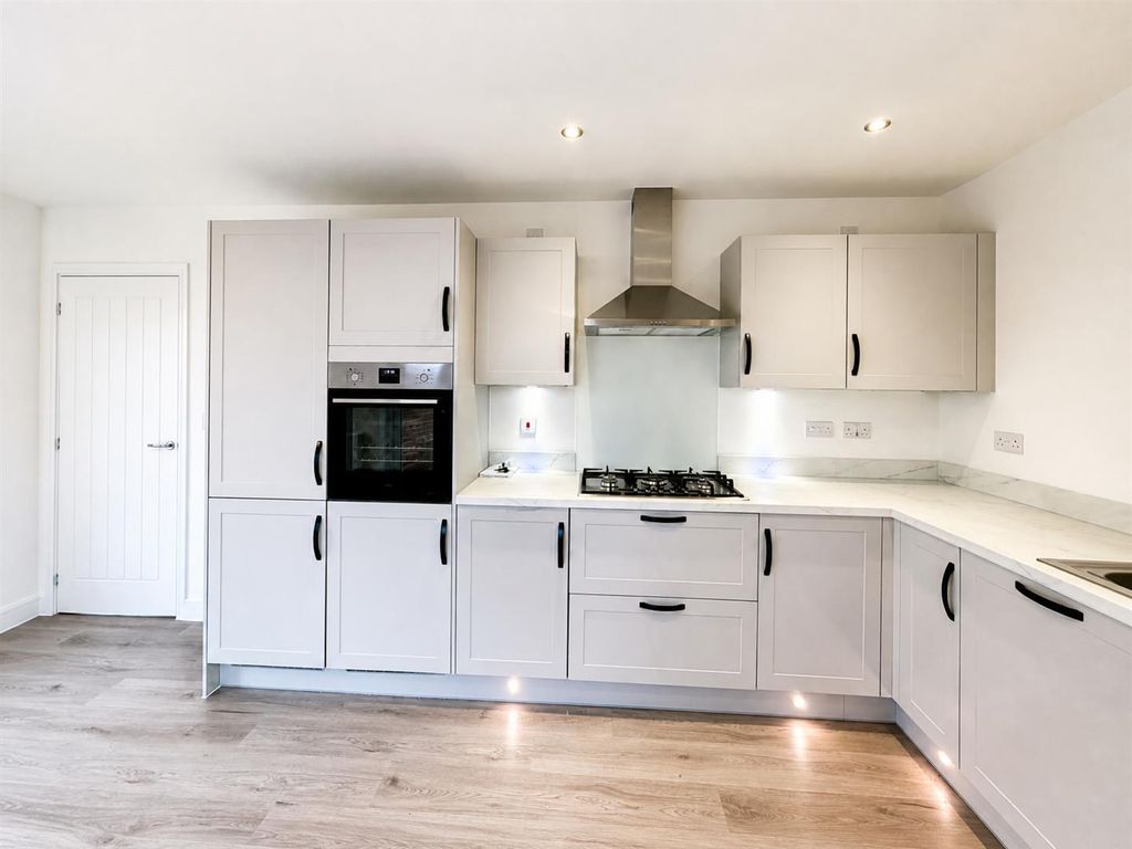 Property photo 3 of 18 Sunny House Advertisement – 23 Oct 2026, 10.44 Pm.